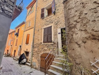 appartement 3 pieces 55 m2 de 55m² à l escarene