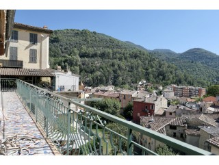 appartement4 pieces 95 m2 de 95m² à escarene