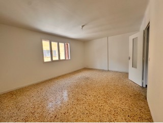 location 2 pieces 59 m2 de 59m² à contes